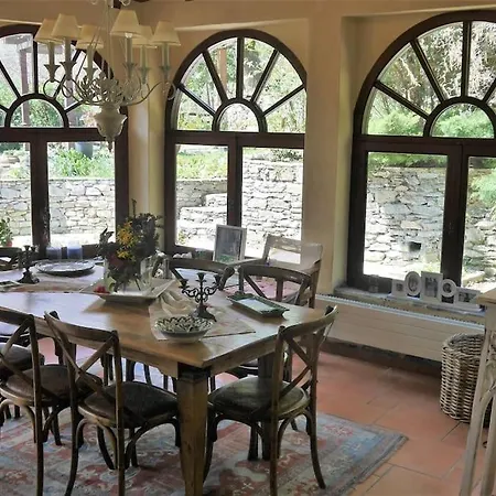 Wonderful 4 Bedroom & Separate Thalia Villa *