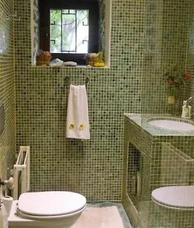 Wonderful 4 Bedroom & Separate Thalia Ζαγορά
