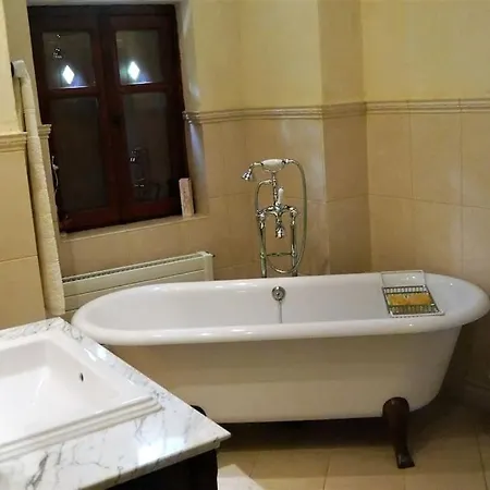 Wonderful 4 Bedroom & Separate Thalia Βίλα Ζαγορά