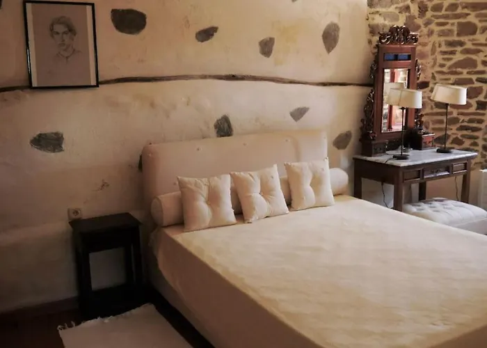 Wonderful 4 Bedroom & Separate Thalia Vila Zagora