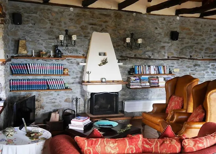 Wonderful 4 Bedroom & Separate Thalia *