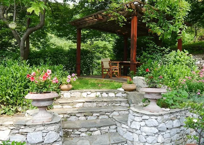 Wonderful 4 Bedroom & Separate Thalia Vila