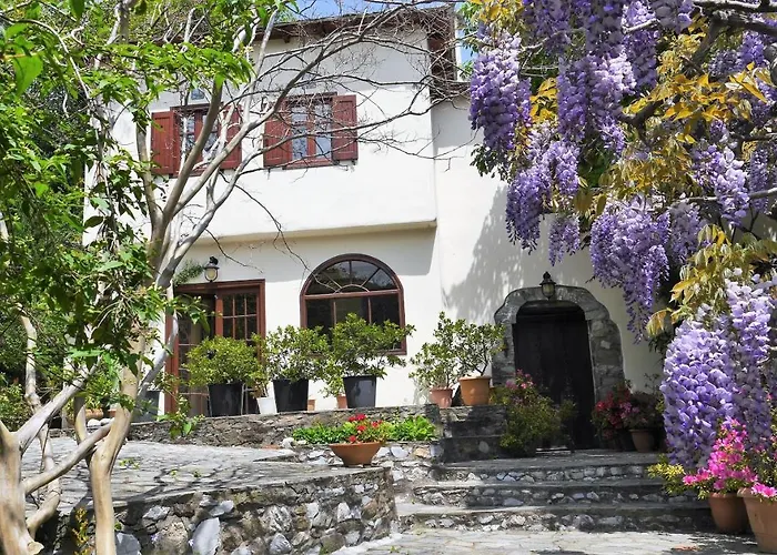 Villa Wonderful 4 Bedroom & Separate Thalia Zagora